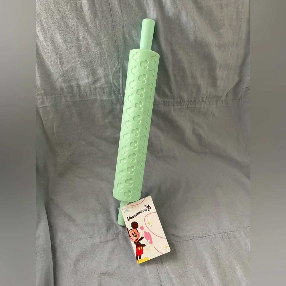 NEW Walt‎ Disney Parks Mouse Wares Mickey Mouse Head Icon Rolling Pin Green